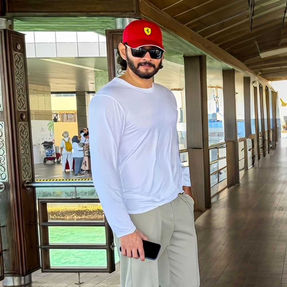 మహేష్ కూడా ఈ విషయంలో ఎలాంటి అప్‌డేట్‌ ఇవ్వటం లేదు. ఎస్ఎస్ఎంబీ 29 గ్లోబల్‌ మూవీ కావటంతో ఈ సినిమా పూర్తయిన తరువాతే నెక్ట్స్ మూవీ గురించి ఆలోచలనుకుంటున్నారట సూపర్ స్టార్‌.