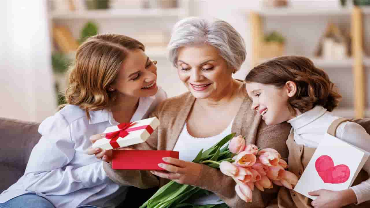 Mothers Day 2025: తల్లికి ప్రేమను చాటే అద్భుత బహుమతులు.. మదర్స్ డేకుబెస్ట్ గిఫ్ట్ ఐడియాలు ఇవే..!