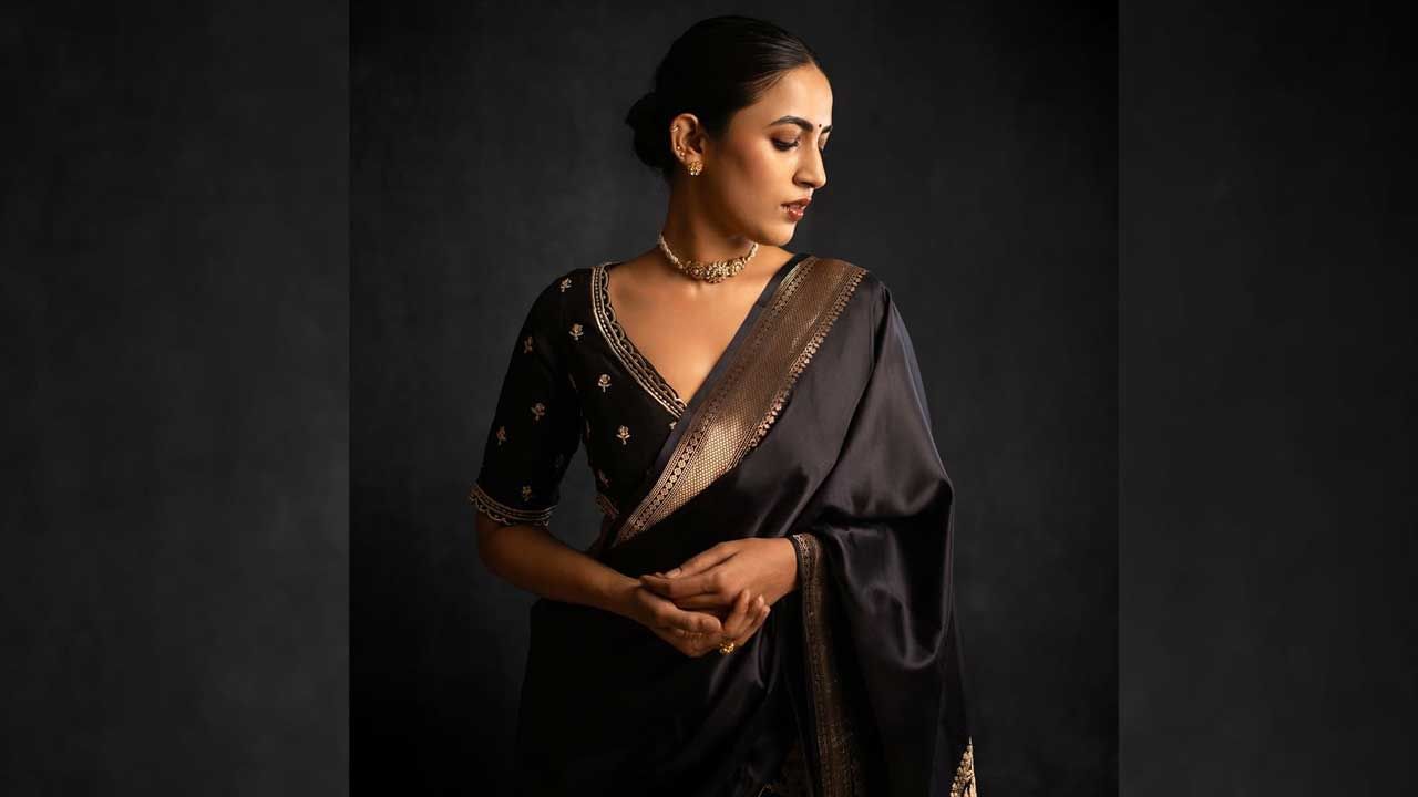 ఇక ఈ బ్యూటీ ప్రస్తుతం వరసగా సినిమాలు నిర్మిస్తూ ఫుల్ బిజీ అయిపోయింది. ఇక చైతన్య జొన్నలగడ్డను వివాహం చేసుకొని విడాకుల తర్వాత ఈ బ్యూటీ తన లైఫ్ ను పూర్తిగా మార్చేసుకుంది.