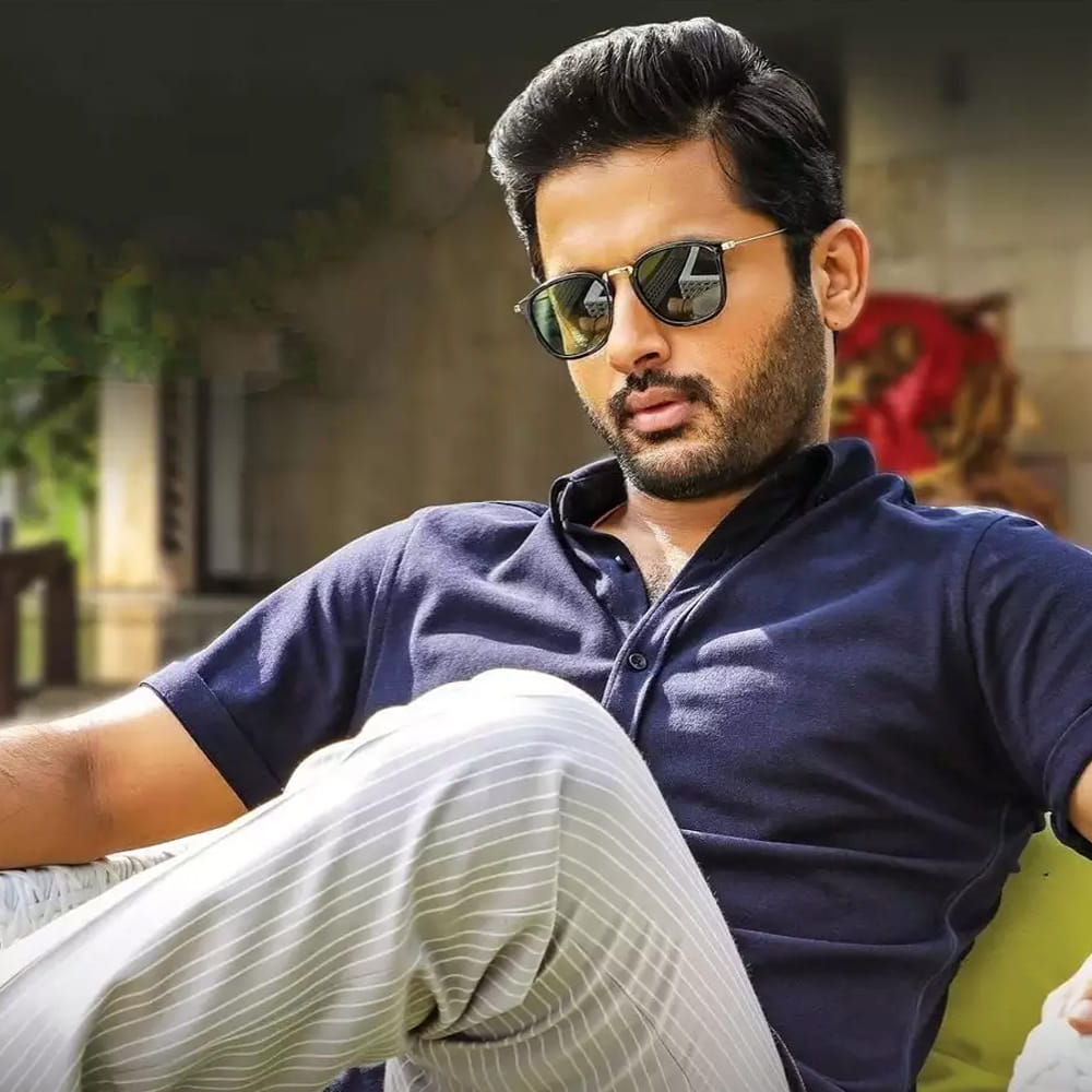 
ఏడాదికి రెండు సినిమాలు చేయడం కంటే.. రెండేళ్ళు టైమ్ తీసుకునైనా మంచి సినిమా చేయాలనేది నితిన్ ప్లాన్ ఇప్పుడు. అందుకే గ్యాప్ ఎక్కువైనా పర్లేదు.. హిట్ పక్కాగా కొట్టాల్సిందే అనే కసితో ఉన్నారీయన. ప్రస్తుతం వేణు శ్రీరామ్ దర్శకత్వంలో తమ్ముడు సినిమా చేస్తున్నాడు. నిజానికి ఈ సినిమా కంటే తర్వాత మొదలుపెట్టిన రాబిన్ హుడ్ ముందు విడుదలైంది. 