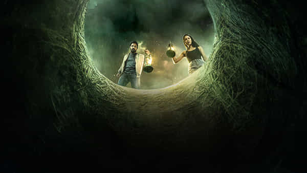 OTT Movie: బావిలో బంగారం ఇచ్చే పిశాచి.. మనుషుల్ని ఎరగా వేసే ఫ్యామిలీ.. ఓటీటీలో తుంబాడ్ లాంటి హారర్ థ్రిల్లర్