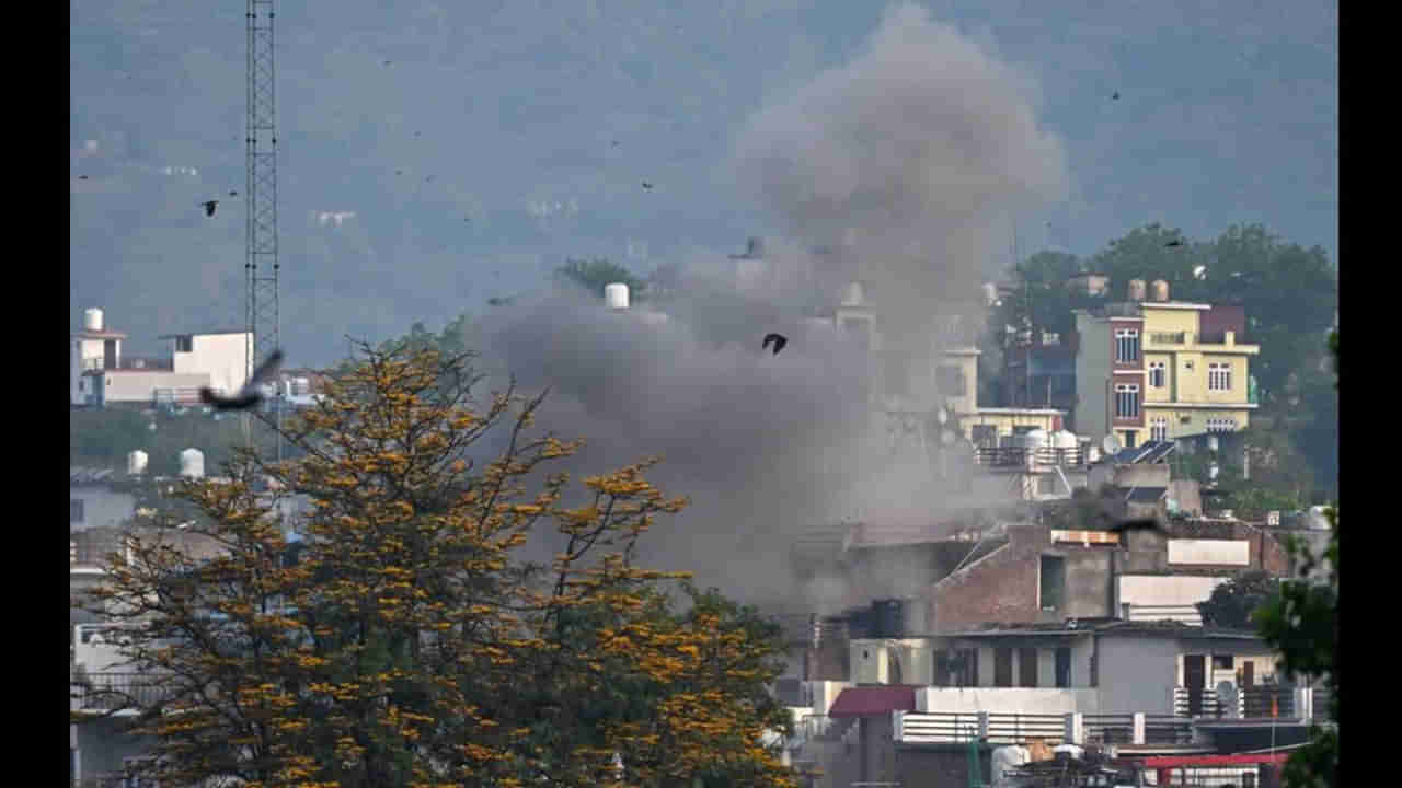 Operation Sindoor: పాక్ దాడిలో భారత అధికారి మృతి.. ముఖ్యమంత్రి దిగ్భ్రాంతి..