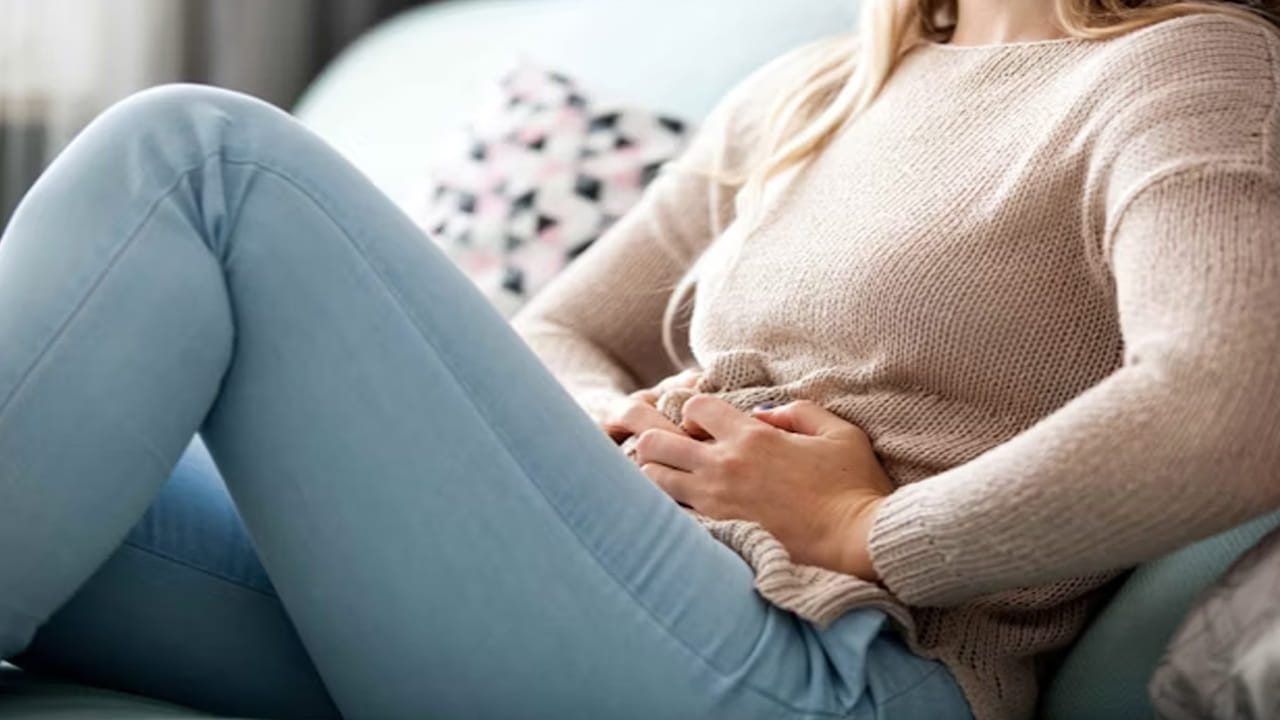 ఏం మనుషులురా మీరు.. పీరియడ్స్ అని సెలవు అడిగితే .. రుజువు చూపించాలంటూ యూనివర్సిటీ డిమాండ్..