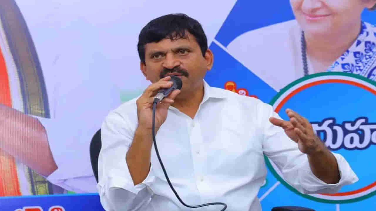 తెలంగాణలో భూ సమస్యలకు చెక్‌.. ఇకపై గ్రామానికో జీపీవో, మండలానికి 4-6 సర్వేయర్లు.. మంత్రి పొంగులేటి!