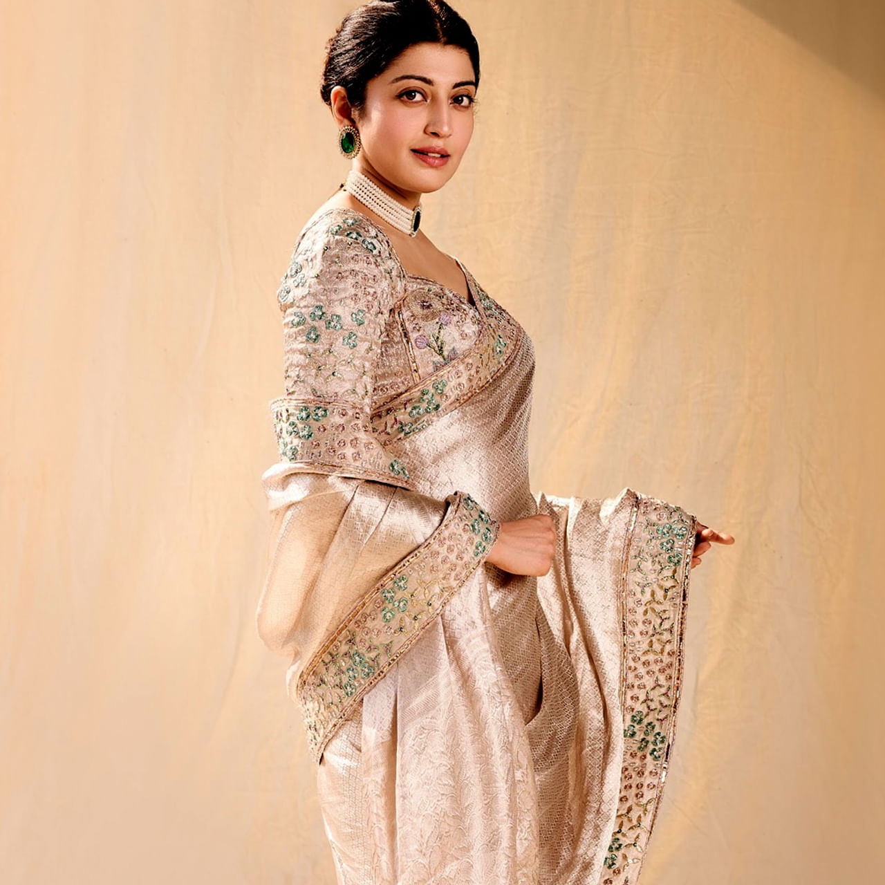 ప్రణీత సుభాష్.. కన్నడ, తెలుగు, తమిళం, హిందీ,  మలయాళం సినిమాల్లో నటించి ప్రేక్షకులను విశేషంగా ఆకట్టుకుంది. ప్రణీత 2010లో కన్నడ చిత్రం పోర్కి (తెలుగు చిత్రం పోకిరి రీమేక్)తో నటిగా అరంగేట్రం చేసింది. 