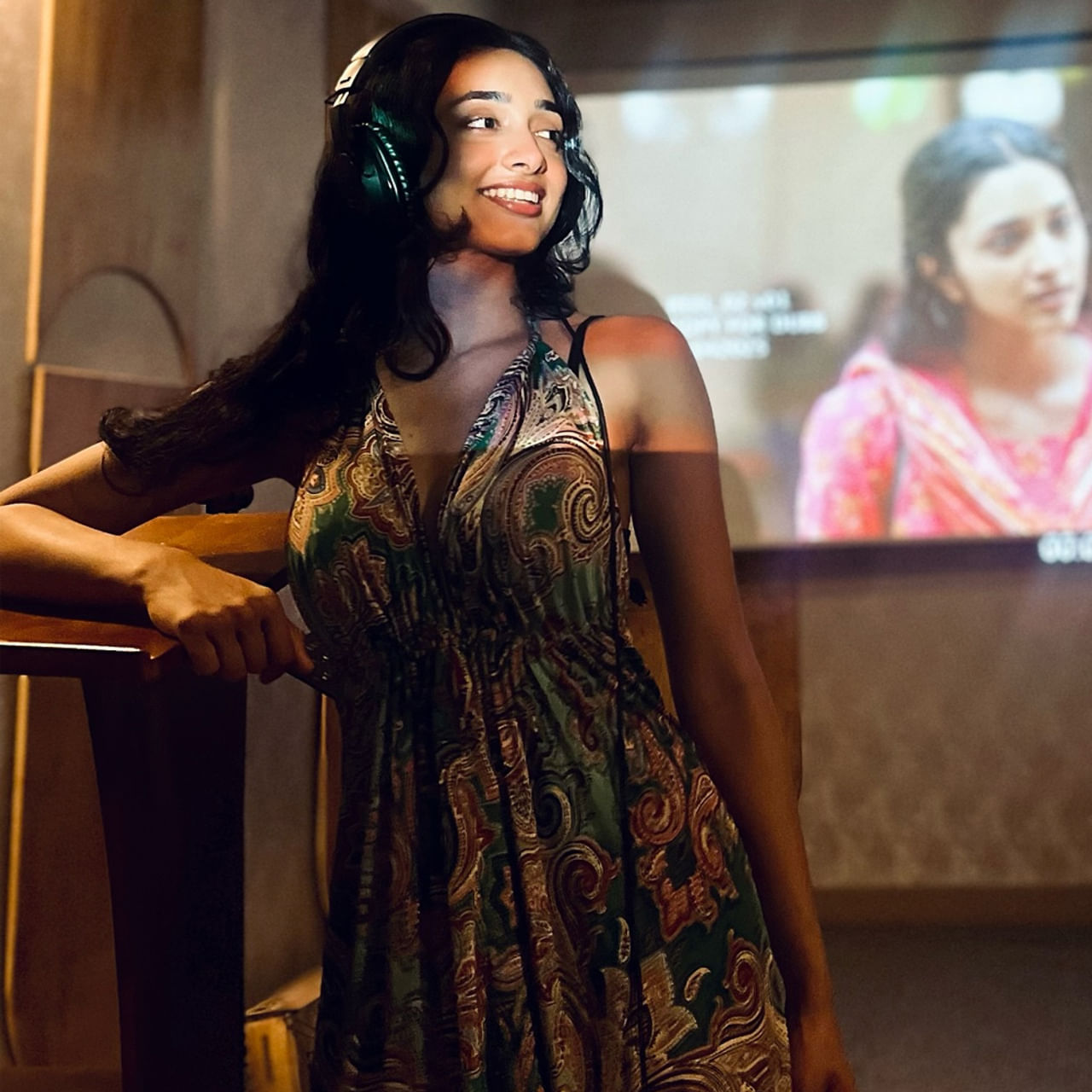 టాలీవుడ్ ను కొత్త అందాలు పలకరిస్తున్నాయి. కొత్త హీరోయిన్స్ చాలా మంది తన అందంతో నటనతో ఆకట్టుకుంటున్నారు. అలా టాలీవుడ్ కు పరిచయమైన భామే ప్రీతి ముకుందన్. ఈ చిన్నది ఇటీవలే టాలీవుడ్ లోకి ఎంట్రీ ఇచ్చి మంచి విజయాన్ని అందుకుంది. ఇప్పుడు పాన్ ఇండియా సినిమాలో నటిస్తుంది.