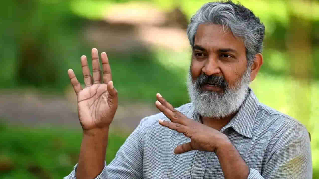 SS Rajamouli : దయచేసి అలాంటివి ఫార్వడ్ చేయకండి.. దేశ పౌరులకు రాజమౌళి సూచన