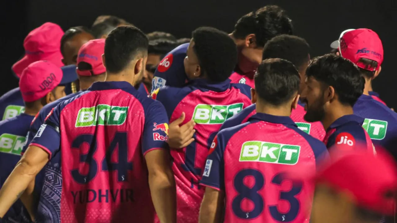 IPL 2025: రాజస్తాన్ రాయల్స్ కు మరో ఎదురుదెబ్బ.. గాయంతో టోర్నీకి దూరం కానున్న కీ బౌలర్?