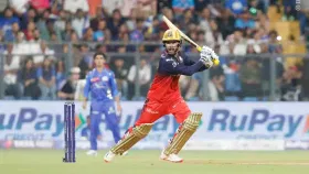గాయం నుంచి తిరిగొచ్చిన నాయకుడు.. ప్లేఆఫ్స్ దిశగా RCB! గాయం నుంచి తిరిగొచ్చిన నాయకుడు.. ప్లేఆఫ్స్ దిశగా RCB!