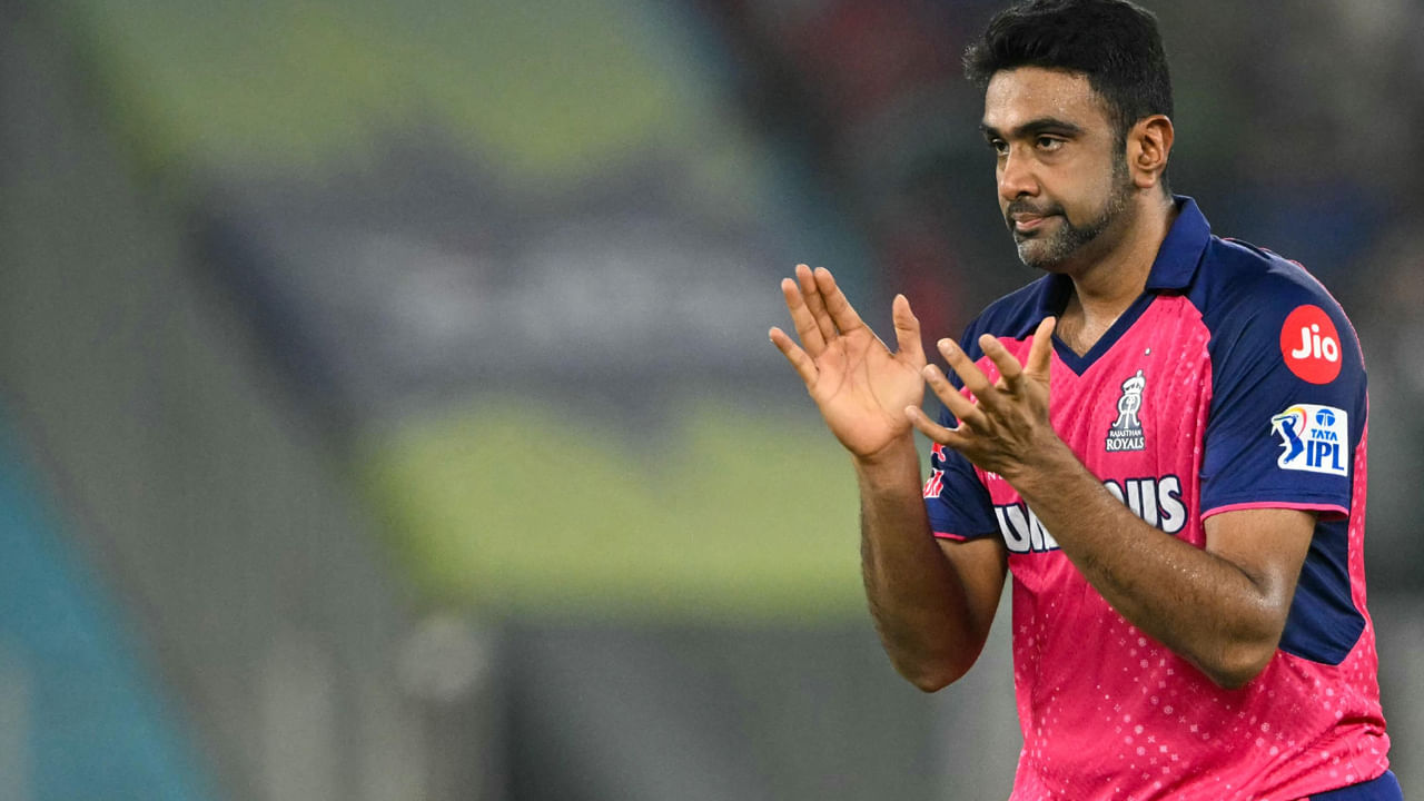 5. కెప్టెన్‌గా అశ్విన్ అదుర్స్: భారత వెటరన్ క్రికెటర్ రవిచంద్రన్ అశ్విన్ కూడా తన బౌలింగ్ తో ఐపీఎల్ లో సంచలనం సృష్టించాడు. అశ్విన్ చాలా కాలం రాజస్థాన్ రాయల్స్ జట్టుకు కెప్టెన్‌గా కూడా వ్యవహరించాడు. కెప్టెన్సీతో పాటు బౌలింగ్ లో కూడా అశ్విన్ తన ప్రతిభను చూపించాడు. కెప్టెన్‌గా అశ్విన్ ఐపీఎల్‌లో 25 వికెట్లు పడగొట్టాడు.