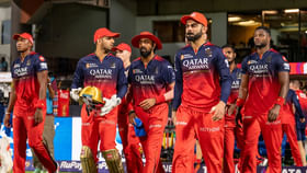ఆర్సీబీ చేతుల్లో మూడు జట్ల భవిష్యత్తు..! ఆర్సీబీ చేతుల్లో మూడు జట్ల భవిష్యత్తు..!