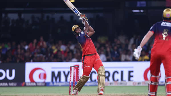 CSK Vs RCB: 6,6,4,6,6,4.. ఏం తాగి కొట్టావ్ అన్నా.! 14 బంతుల్లో విస్పోటనం.. ఊహకందని ఊచకోత