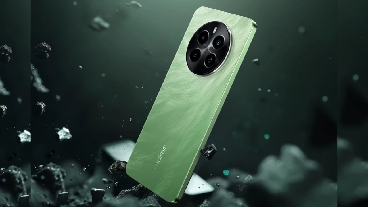 మంచి ఫీచర్లతో తక్కువ ధరకు 5 జీ ఫోన్ కావాలనుకునే వారికి రియల్ మీ పీ3ఎక్స్ 5జీ మంచి ఎంపిక. సరికొత్త సీపీయూ, 2.0 జీహెచ్ జెడ్ క్లాక్ స్పీడ్ కలిగిన ఆక్టా కోర్ ప్రాసెసర్, మీడియా టెక్ డైమెన్సిటీ 6400 చిప్ సెట్, 8 జీబీ ర్యామ్, 128 జీబీ స్టోరేజీ తదితర ప్రత్యేకతలు ఉన్నాయి. దీనిలోని 6.72 అంగుళాల స్క్రీన్ లో విజువల్స్  చాలా చక్కగా చూడవచ్చు. ఫొటోగ్రఫీ కోసం 50 మెగా పిక్సల్ కెమెరా ఏర్పాటు చేశారు. అలాగే 2 మెగా పిక్సల్ ఏఐ కెమెరా అదనపు ప్రత్యేకత. 6000 ఎంఏహెచ్ బ్యాటరీతో చార్జింగ్ అయిపోతుందనే బాధ ఉండదు. ఎఫ్ డీడీ ఎన్1, ఎన్3, ఎన్5, ఎన్8, ఎన్ 28తో పాటు టీడీడీ ఎన్ 40, ఎన్41, ఎన్77, ఎన్78 బ్యాండ్లకు మద్దతు ఇస్తుంది.  ఈ ఫోన్ రూ.13,999కు అందుబాటులో ఉంది. 