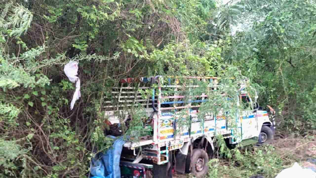 అయ్యో దేవుడా ఎంతపనైంది.. పిల్లలు టెన్త్ పాస్ అయ్యారని దైవ దర్శనానికి వెళ్లారు.. చివరకు..