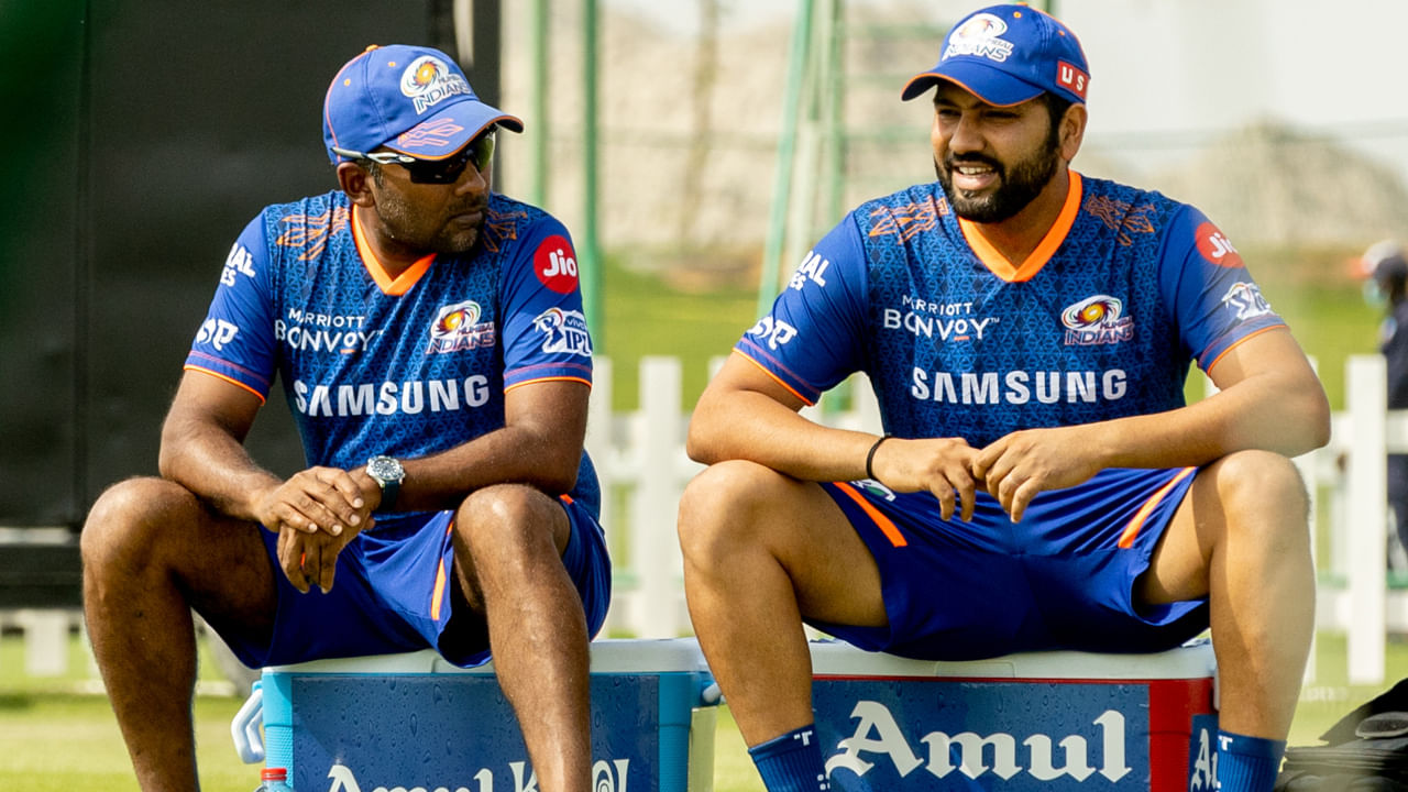 ఈ మ్యాచ్ ఆరంభంలోనే రెండు లైఫ్లు లభించాయి. వీటిని సద్వినియోగం చేసుకున్న రోహిత్ శర్మ, 28 బంతుల్లోనే హాఫ్ సెంచరీ పూర్తి చేసుకుని ముంబై భారీ స్కోరుకు పునాది వేశాడు. అతని అద్భుతమైన బ్యాటింగ్ ప్రదర్శనతో ముంబై ఇండియన్స్ నిర్ణీత 20 ఓవర్లలో 5 వికెట్ల నష్టానికి 228 పరుగుల భారీ స్కోరును నమోదు చేసింది. ఈ లక్ష్య ఛేదనలో గుజరాత్ టైటాన్స్ పోరాడినప్పటికీ, 20 పరుగుల తేడాతో ఓటమిపాలైంది. దీంతో ముంబై ఇండియన్స్ క్వాలిఫైయర్ 2కు అర్హత సాధించింది.