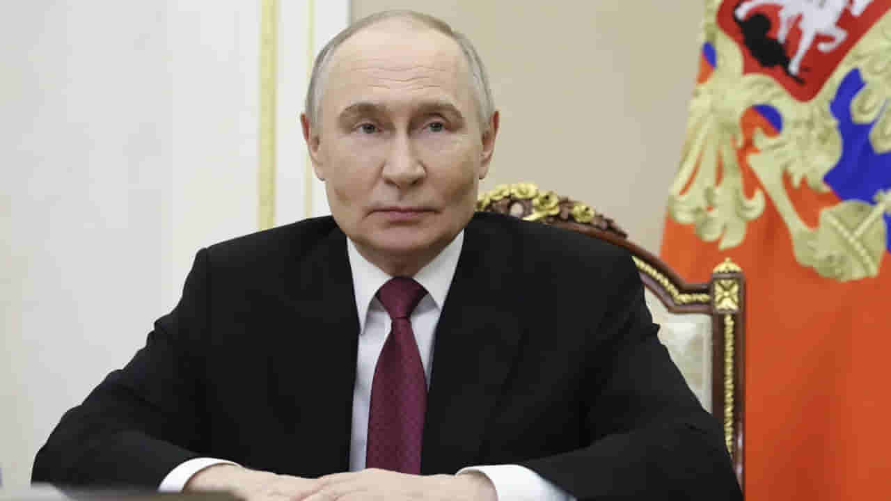 రష్యా అధ్యక్షుడు పుతిన్ హెలికాప్టర్ను లక్ష్యంగా చేసుకొని ఉక్రెయిన్ డ్రోన్ దాడి?