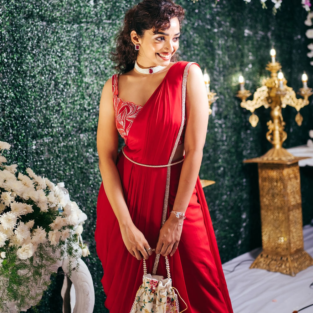 “పుష్పక విమానం”లో ఆమె షార్ట్ ఫిల్మ్ హీరోయిన్‌గా చేసిన పాత్ర ప్రేక్షకులను మెప్పించింది. తెలుగులో ఈ అమ్మడు ఇప్పటివరకు ఆరు సినిమాలు చేసింది. అలాగే తమిళ్ లో ఓ సినిమా చేసింది. తమిళ్ లో ఆమె కుటుంబస్థాన్‌ అనే సినిమాలో నటించింది. 