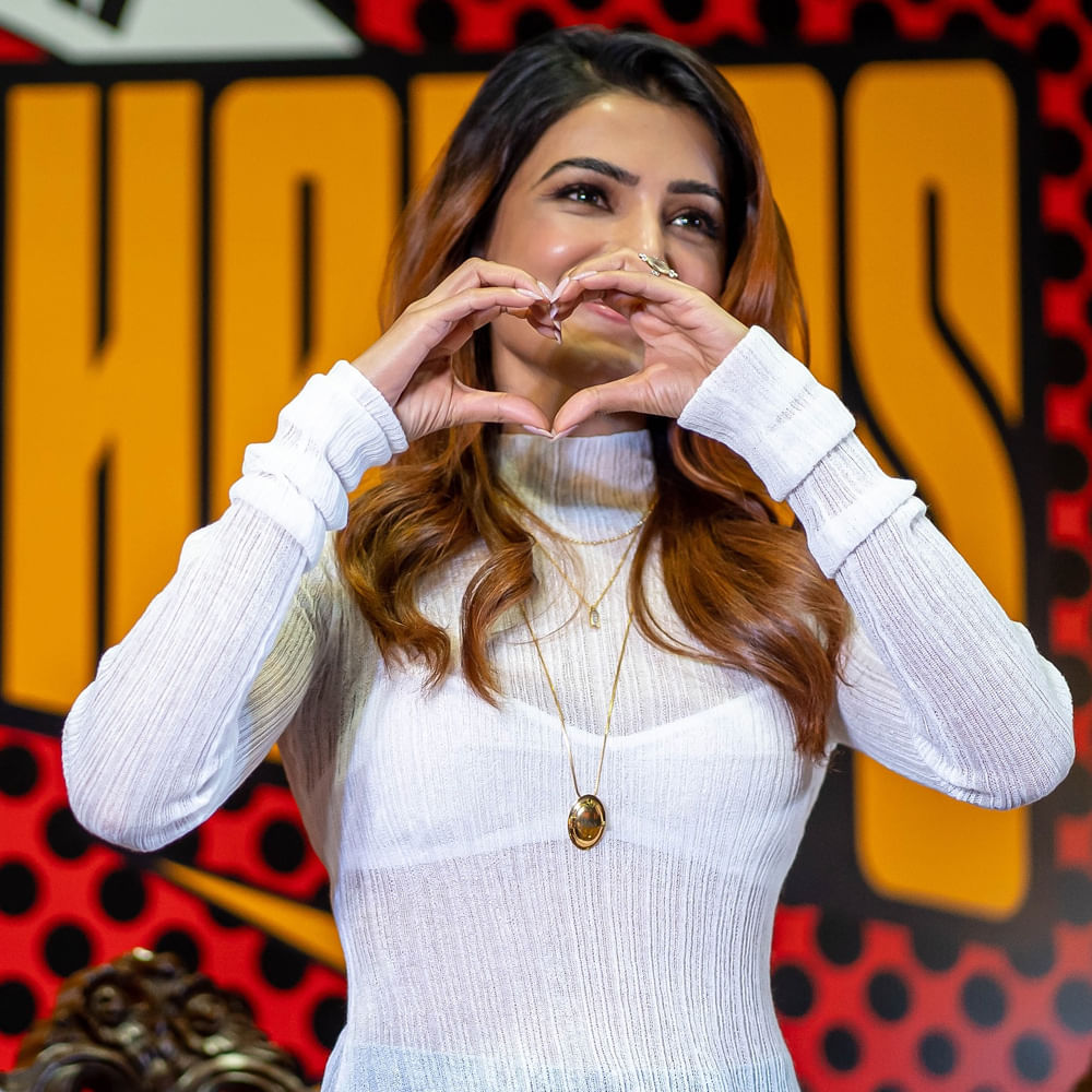 హెల్త్ ఇష్యూ కారణంగా కెరియర్ లో లాంగ్ బ్రేక్ రావడంతో నెమ్మదిగా సినిమాలకు దూరమయ్యారు. అదే సమయంలో ఓటీటీ ఆఫర్స్ రావడంతో సిల్వర్ స్క్రీన్ కు మరింత గ్యాప్ ఇచ్చారు ఈ బ్యూటీ. 