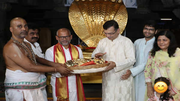IPL 2025: ఐపీఎల్ రీస్టార్ట్ కి ముందు తిరుమలను సందర్శించిన లక్నో అంకుల్.. పెద్ద కోరికె కోరినట్టు ఉన్నాడుగా!