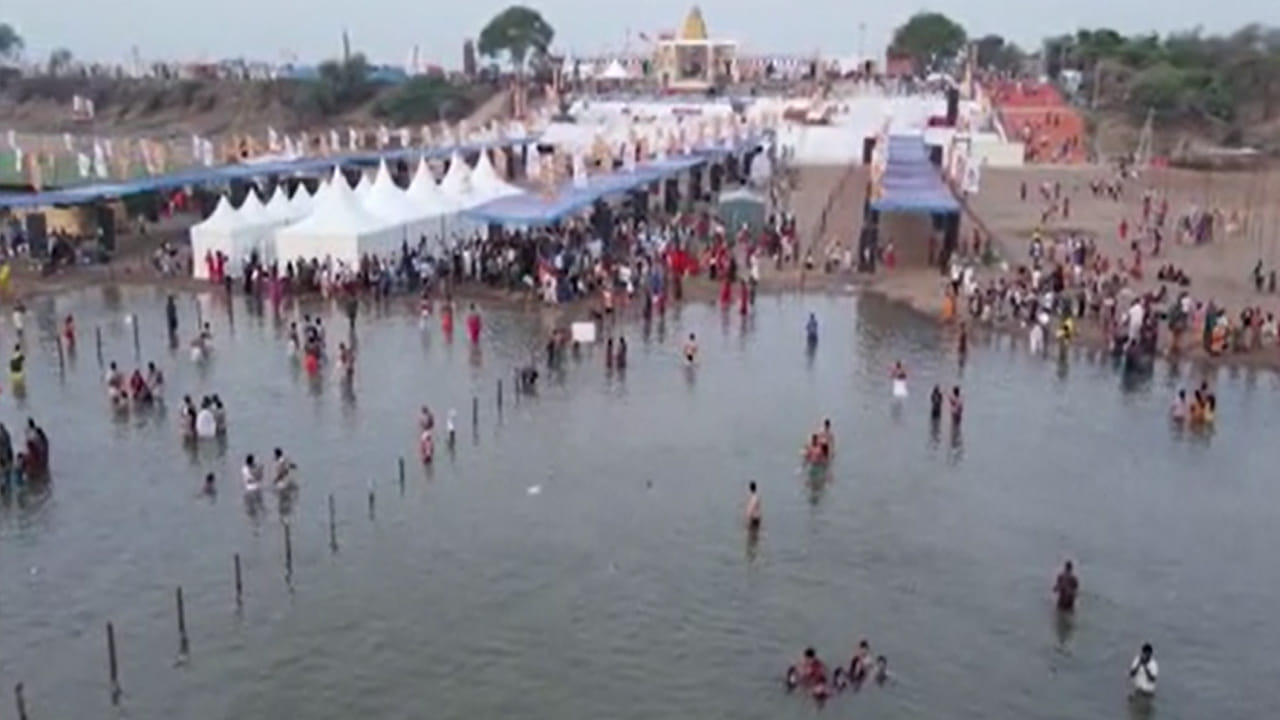 Saraswati Pushkaralu: నేటి నుంచి సరస్వతి పుష్కరాలు ప్రారంభం.. సాయత్రం సీఎం రేవంత్ రెడ్డి కుటుంబంతో సహా పుణ్య స్నానం..