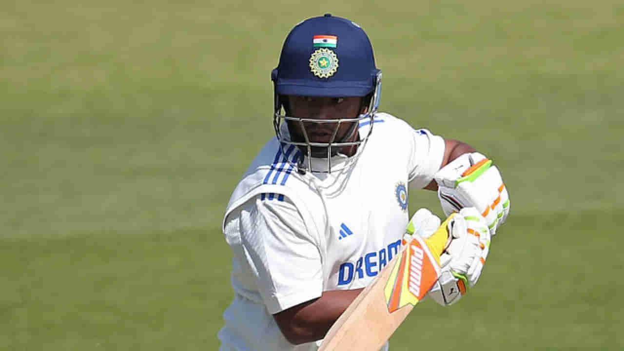 టీమిండియాలో చోటు లేదన్నారు.. కట్‌చేస్తే.. ఇంగ్లండ్‌లో తుఫాన్ ఇన్నింగ్స్.. అగార్కర్, గంభీర్‌కు ఇచ్చిపడేశాడుగా