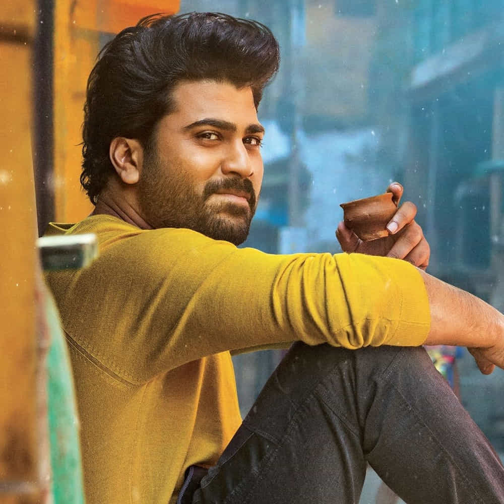 హారర్ థ్రిల్లర్ గా రూపొందుతున్న ఈ సినిమా కోసం ఓ తెలుగు పండగ పేరును టైటిల్ గా ఫిక్స్ చేశారు. అయితే రీసెంట్ టైమ్స్ లో అలనా పండగల పేర్లతో వచ్చిన సినిమాలు బ్లాక్ బస్టర్ కావడంతో ఈ సినిమాకు కూడా అదే సెంటిమెంట్ వర్క్ అవుతుందన్న నమ్మకంతో ఉంది టీం.