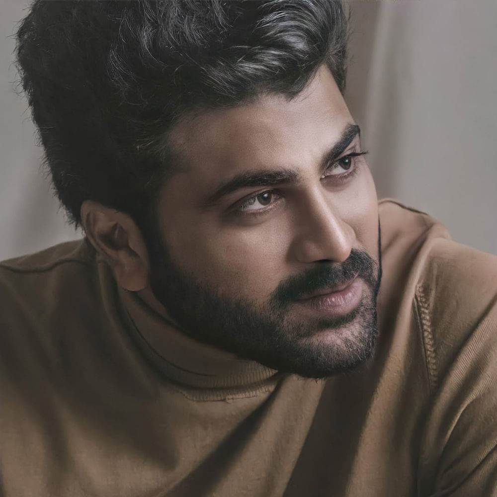 వెంకీ అనిల్ కాంబినేషన్ లో తెరకెక్కిన ఈ సినిమా ఎవ్వరూ ఊహించని విధంగా వంద కోట్ల మార్కును క్రాస్ చేసింది. దీంతో పండగ టైటిల్స్ మీద పాజిటివ్ వైబ్ క్రియేట్ అవుతుంది. ఇప్పుడు శర్వా విషయంలోనూ ఇదే మ్యాజిక్ రిపీట్ అవుతుందన్న నమ్మకంతో ఉంది యూనిట్.