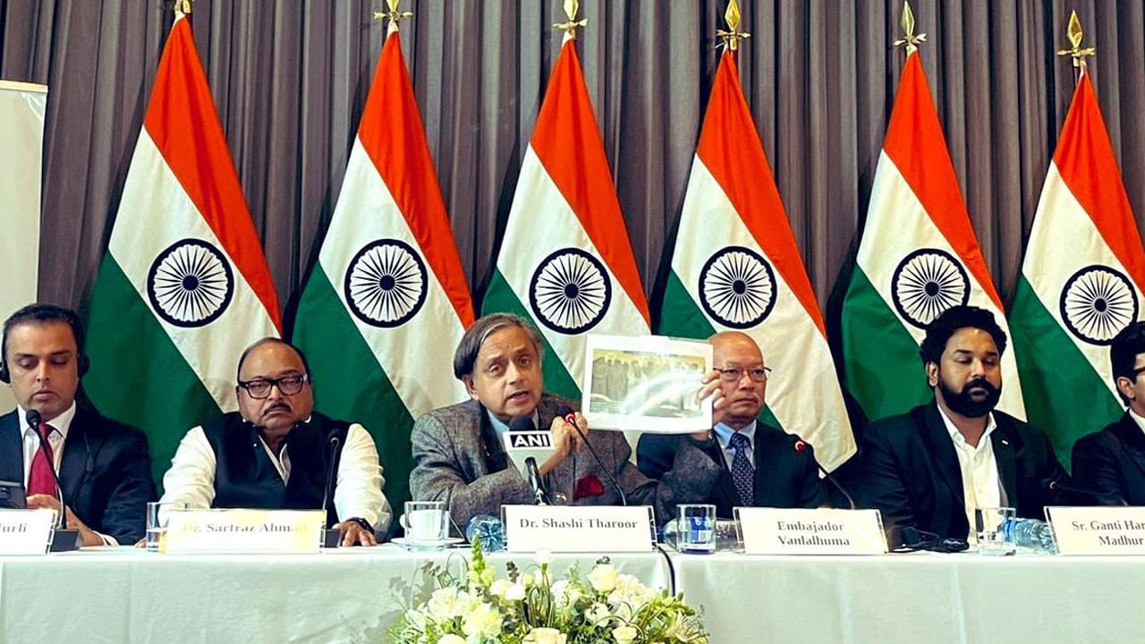 Shashi Tharoor: ఇదేం తీరు.. కొలంబియా వైఖరిని ఆ దేశంలో ఉండే తప్పుపట్టిన శశిథరూర్