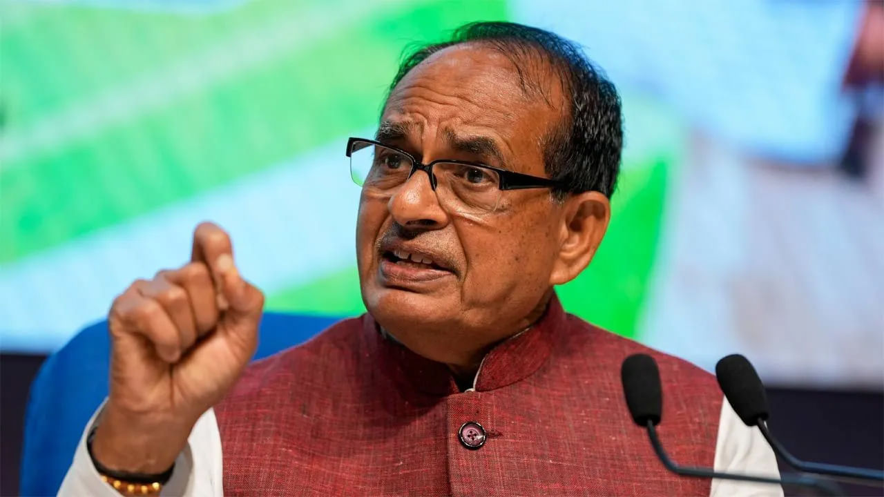 Shivraj Sing Chouhan: అది మళ్లీ రిపీట్ అయ్యిందో.. పాకిస్తాన్కు కేంద్రమంత్రి శివరాజ్ సింగ్ చౌహాన్ స్ట్రాంగ్ వార్నింగ్! Shivraj Sing Chouhan: అది మళ్లీ రిపీట్ అయ్యిందో.. పాకిస్తాన్కు కేంద్రమంత్రి శివరాజ్ సింగ్ చౌహాన్ స్ట్రాంగ్ వార్నింగ్!