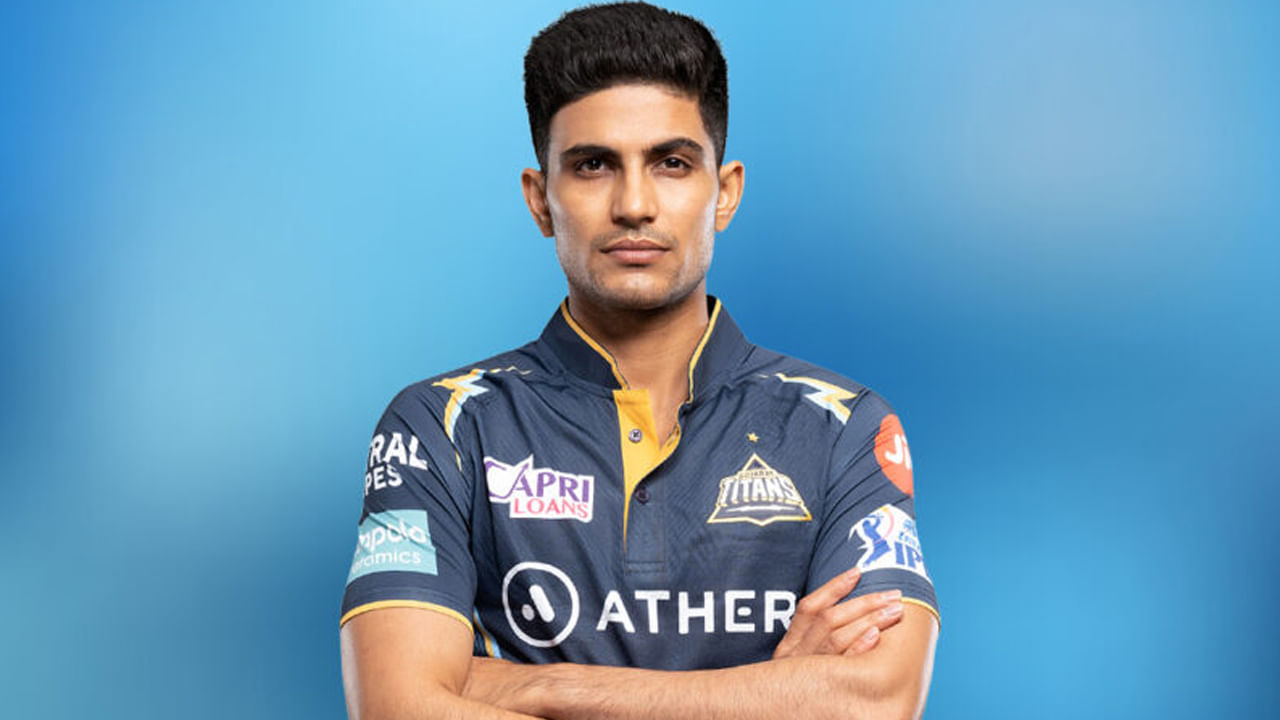 గుజరాత్ టైటాన్స్ కెప్టెన్ శుభ్‌మాన్ గిల్ ప్లేఆఫ్స్‌లో 474 పరుగులతో మూడో స్థానంలో ఉన్నాడు. ఈ ఆటగాడు కేవలం 10 ఇన్నింగ్స్‌లు మాత్రమే ఆడాడు. అతని స్ట్రైక్ రేట్ కూడా 145 కంటే ఎక్కువగా ఉంది.