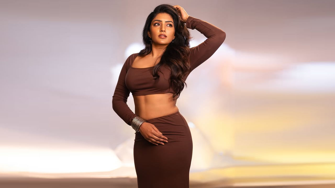 తర్వాత ఎన్టీఆర్ హీరోగా వచ్చిన అరవింద సామెత వీర రాఘవ నుంచి సెకండ్ హీరోయిన్ గా మారింది ఈ వయ్యారి. తర్వాత కొన్ని చిత్రం కూడా సెకండ్ హీరోయిన్గా నటించి మెప్పించింది ఈ వయ్యారి భామ.