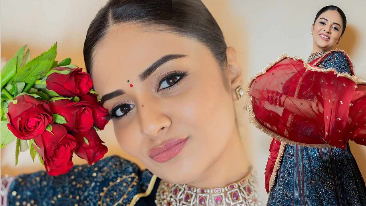 బుల్లితెర రాములమ్మ యాంకర్ శ్రీముఖి గురించి ప్రత్యేకంగా చెప్పాల్సిన పని లేదు. తన మాటతీరుతో ఎంతో మందిని ఆకట్టుకుంటుంది ఈ ముద్దుగుమ్మ. ఓవైపు సినిమాలు చేస్తూనే మరోవైపు రియాల్టీ షోలు చేస్తూ ఫుల్ బిజీగా ఉంటుంది. ఇక ఎప్పుడూ సోషల్ మీడియాలో చాలా యాక్టివ్ గా ఉండే ఈ చిన్నది తాజాగా లంగాఓణీలో అందంగా ముస్తాబైన ఫొటోలను అభిమానులతో పంచుకుంది. 