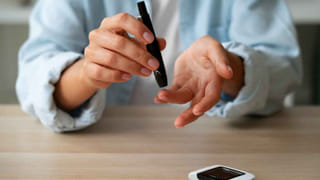 Liver Detox: మీ లివర్‌ను న్యాచురల్‌గా డీటాక్స్ చేయాలా.. సద్గురు చెప్తున్న సీక్రెట్ డ్రింక్ ఇదే..