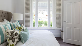 ఖర్చు తక్కువ.. ఫలితం ఎక్కువ..! కెరీర్‌ లో దూసుకుపోవాలంటే ఇవి మీ ఇంట్లో ఉండాల్సిందే