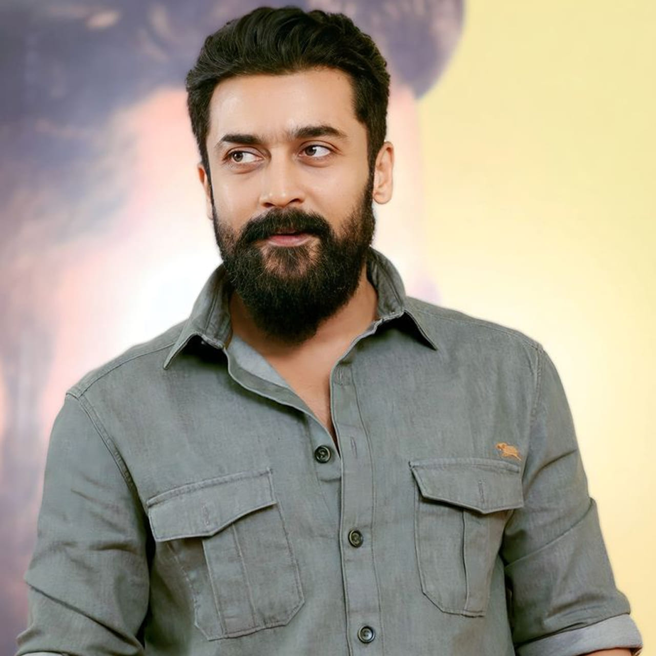 రెట్రో విజయయాత్ర ఇప్పుడే మొదలైంది. అందరికీ ధన్యవాదాలు అని పోస్టుపెట్టారు డైరక్టర్‌ కార్తిక్‌ సుబ్బరాజ్‌. కానీ, సినిమా అనుకున్నంత ఎక్కడ ఆడింది భయ్యా అంటూ నెట్టింట్లో కామెంట్లు కనిపిస్తున్నాయి. 