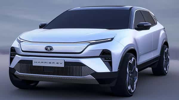 EV Car: వారం రోజుల్లో ఆ టాటా ఈవీ కారు లాంచ్.. మైలేజ్ విషయంలో నో పోటీ..!