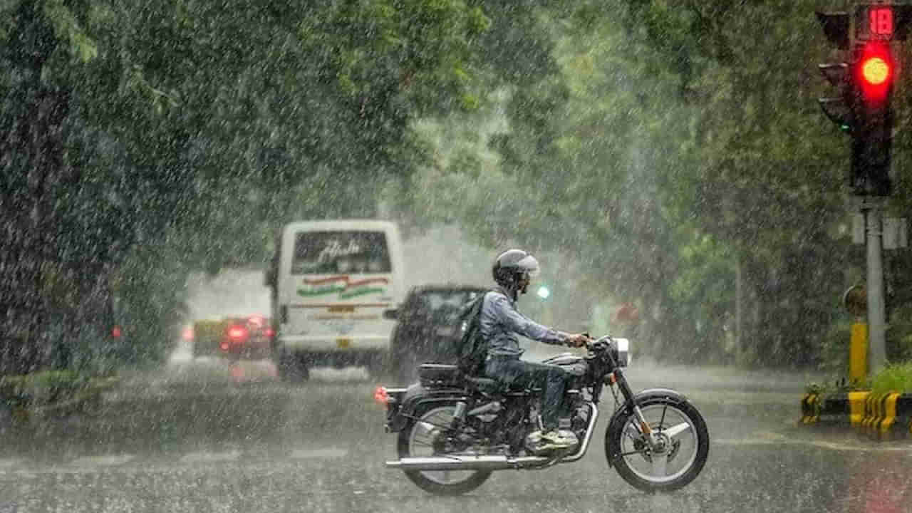 Rain Alert: నేడు, రేపు రాష్ట్ర వ్యాప్తంగా వానలే వానలు.. 18 జిల్లాల్లో ఈదురు గాలులతో వడగండ్ల వర్షం