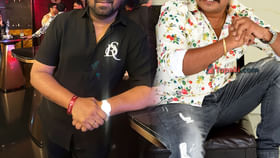 అప్పుడు బస్సు ఛార్జీలు ఇచ్చాడని.. ఏకంగా కారే కొనిచ్చాడు. అప్పుడు బస్సు ఛార్జీలు ఇచ్చాడని.. ఏకంగా కారే కొనిచ్చాడు.
