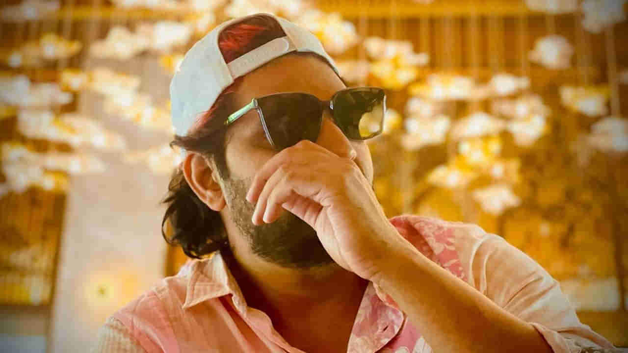 Tollywood: బస్ ఛార్జీకి డబ్బుల్లేవని.. ఎంసెట్ హాల్ టికెట్ చూపించి సినిమాకెళ్లిన టాలీవుడ్ హీరో.. ఎవరో తెలుసా?