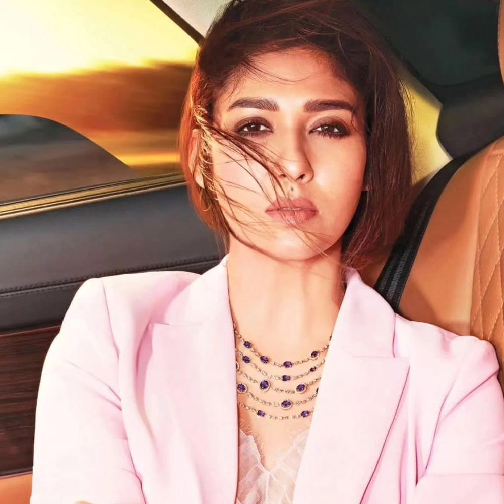 గతంలో బయటకు వచ్చేందుకు ఇష్టపడని నయనతార కూడా ఇప్పుడు ప్రమోషన్స్‌ బాధ్యత తీసుకుంటున్నారు. పబ్లిసిటీ విషయంలో ఈ జనరేషన్‌ను ఇన్‌స్పైర్ చేస్తున్న బ్యూటీ రష్మిక మందన్న. 