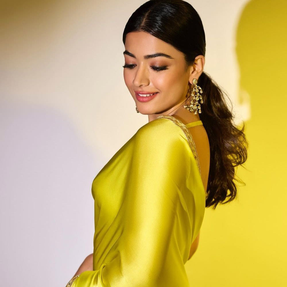 సినిమాలో యాక్ట్ చేసి వెళ్లిపోవటం కాకుండా... ఆ సినిమాతో ట్రావెల్‌ చేస్తున్నారు శ్రీవల్లి.  ఛావా, యానిమల్‌ లాంటి సినిమాలను సౌత్ ఆడియన్స్‌కు దగ్గర చేయటంలో కీ రోల్‌ ప్లే చేశారు నేషనల్ క్రష్‌.