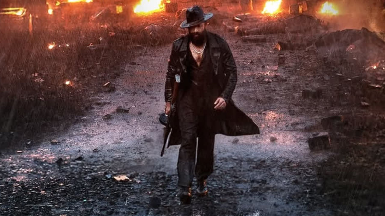 టాక్సిక్‌ సినిమాను ఇంగ్లిష్‌లో రిలీజ్‌ చేస్తామని అనౌన్స్ చేశారు మేకర్స్. కాసింత ఎక్కువ టైమ్‌ తీసుకున్నా ఫర్వాలేదు.. ఈ సారి ఇంటర్నేషనల్‌ బార్డర్స్ అన్నీ దాటేయాల్సిందే.. మన పేరు అన్ని చోట్లా వినిపించాల్సిందే అంటున్నారు రాకీ భాయ్‌ సైన్యం.