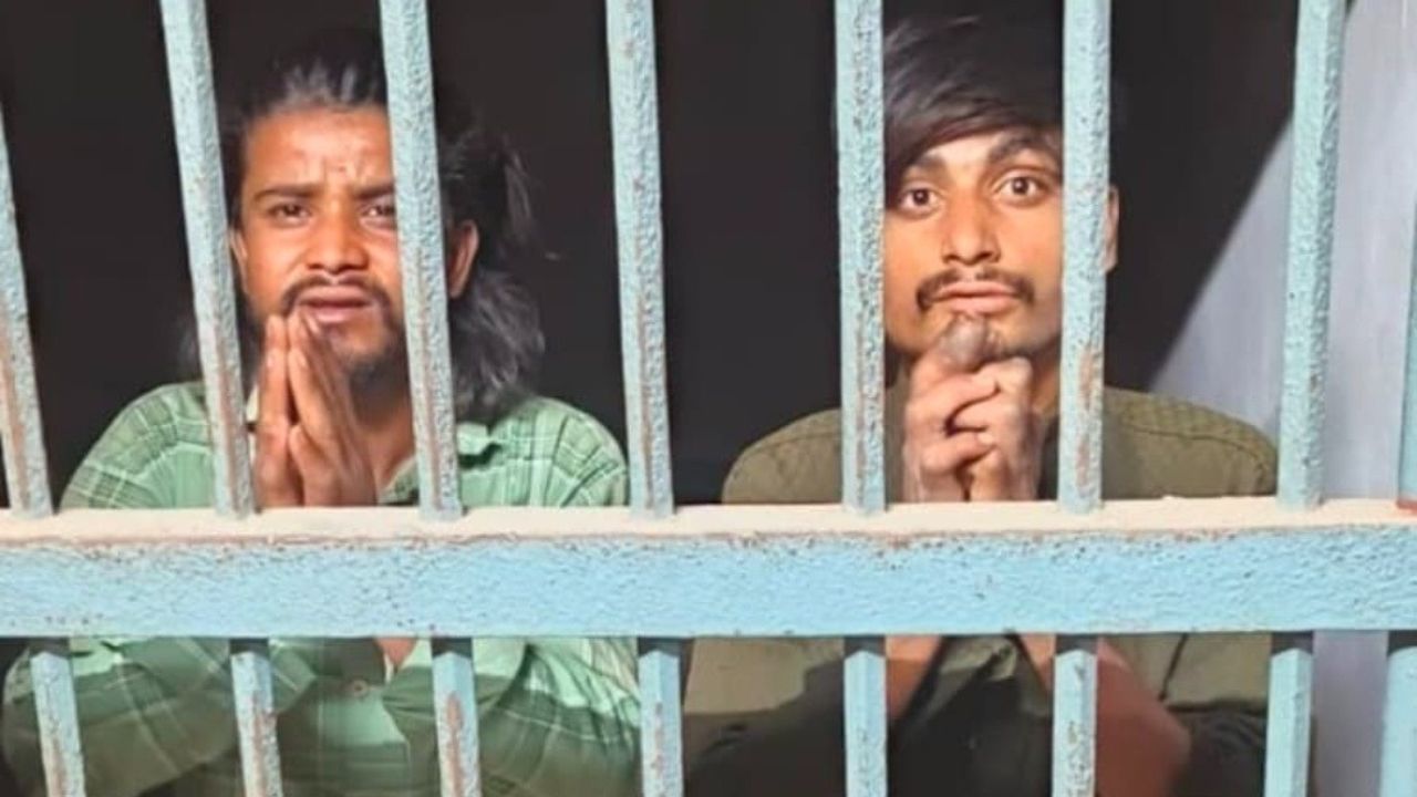 పాకిస్తాన్ జిందాబాద్ అంటూ ఒకడు.. కత్తితో నాలుక కోస్తామని మరొకడు.. ఇద్దరు అరెస్టు