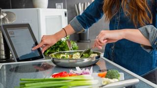 డాక్టర్స్ వైట్ కోర్టే ఎందుకు ధరిస్తారో తెలుసా?