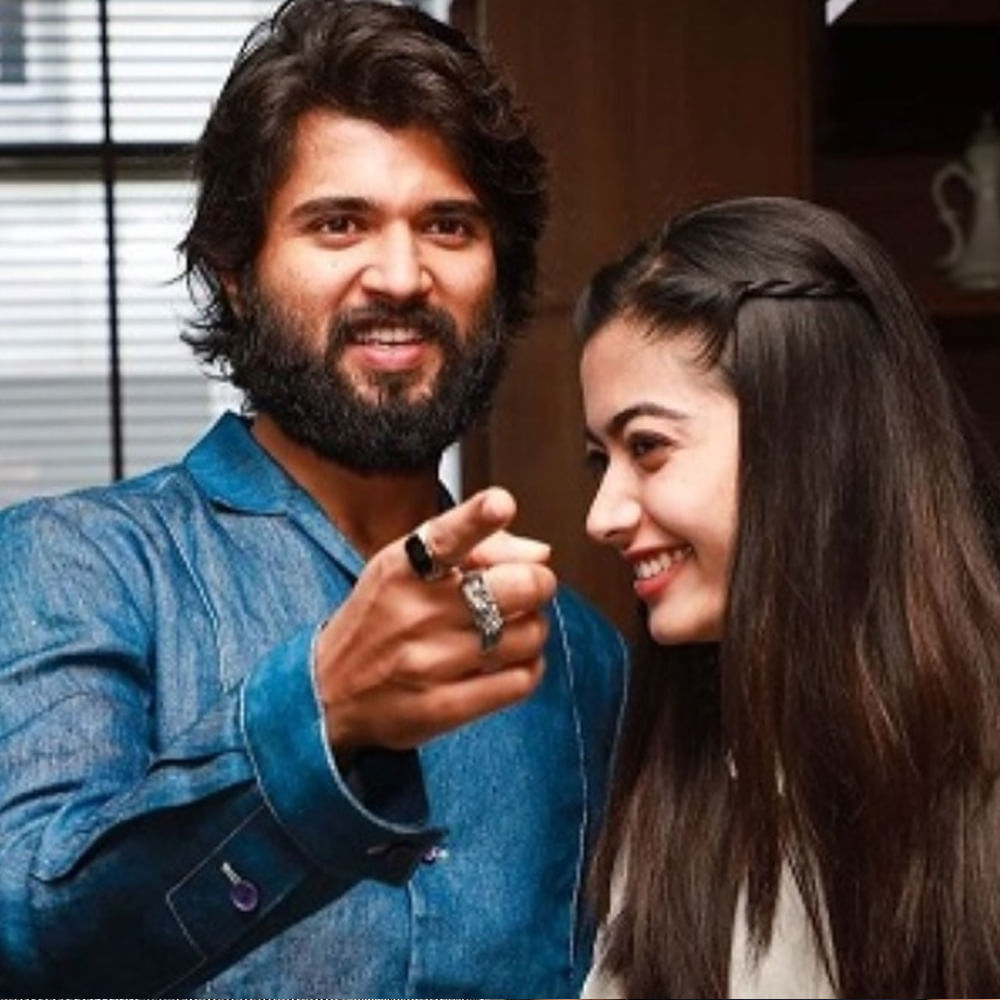 ఆ తర్వాత చేసిన డియర కామ్రేడ్కి కూడా స్పెషల్ సెక్షన్ ఆఫ్ ఆడియన్స్ ఉన్నారు. డియర్ కామ్రేడ్ తర్వాతవీరిద్దరి కాంబోలో సినిమా ఎప్పుడెప్పుడు వస్తుందా అని ఆసక్తిగ ఎదురుచూస్తున్నారు. ఆ టైమ్ రానే వచ్చిందనే హింట్స్ అందుతున్నాయి.