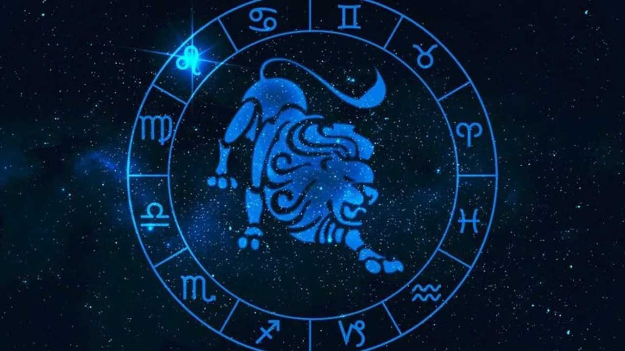 సింహ రాశి : జ్యోతిష్య శాస్త్రం ప్రకారం, శుక్రుడు గురు ఒకే సరళ రేఖ మీదకు రావడం వలన  సింహ రాశి వారి సంపద రెట్టింపు అవుతుంది. చాలా రోజుల నుంచి వసూలు కాని మొండి బాకీలు వసూలు అవుతాయి. ఇంటా బయట సంతోషకర వాతావరణం నెలకుంటుంది. ఆర్థిక పురోగతి ఉంటుంది. కొత్త వరనరుల నుంచి డబ్బు సంపాదిస్తారు.