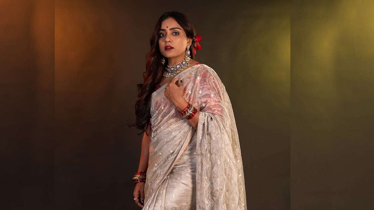 వివాహం అయిన తర్వాత వీరు చాలా రోజుల పాటు చిత్ర పరిశ్రమకు దూరంగా ఉన్నారు. తర్వాత బిగ్ బాస్ ద్వారా మళ్లీ తెలుగు ప్రేక్షకులను పలకరించారు. తెలుగు రియాల్టీ షో బిగ్ బాస్ హౌస్ లోకి అడుగు పెట్టి,తమ ఆటతీరుతో అభిమానుల మనసు గెలుచుకున్నారు. తర్వాత సొంతంగా యూట్యూబ్ ఛానెల్ పెట్టి ప్రతి వీడియో షేర్ చేస్తూ సందడి చేస్తుంటుంది.