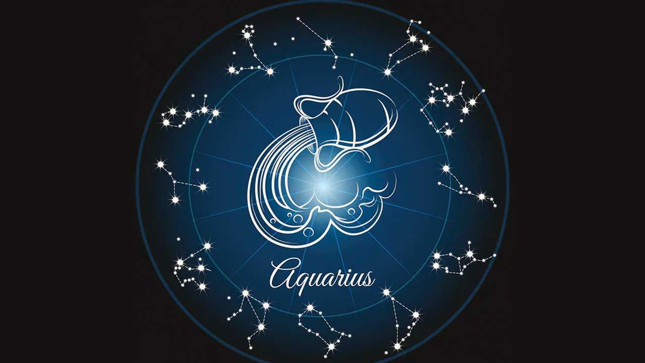 కుంభ రాశి : ఈ రాశి వారు చాలా ఆనందంగా గడుపుతారు. కొత్త వ్యాపారాన్ని ప్రారంభించే అవకాశం ఉంది. మొండి బాకీలు వసూలు అవుతాయి. ఉద్యోగంలో పదోన్నతి పొందే సూచనలు ఉన్నాయి. కెరీర్ లో సానుకూల మార్పులు కనిపిస్తున్నాయి. ఇంటా బయట సంతోషక వాతావరణం ఏర్పడుతుంది. తీర్థయాత్రలు చేసే అవకాశం ఉంది. ఆనందంగా గడుపుతారు.