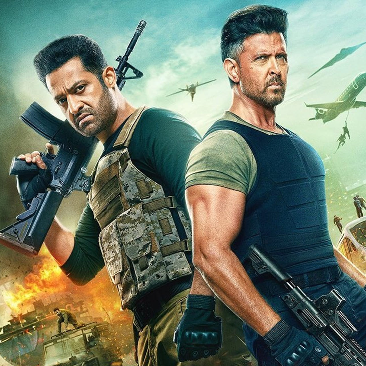 ఎన్టీఆర్‌ నోట కబీర్‌ అనే పిలుపు వినగానే ఒక్కసారిగా గూస్‌బంప్స్ వచ్చేశాయని అంటున్నారు ఫ్యాన్స్. తారక్‌, హృతిక్‌ పోటాపోటీగా యాక్షన్‌ సన్నివేశాల్లో కనిపిస్తుంటే, ఇది కదా మేం కోరుకున్న ప్రాజెక్ట్ అంటూ పొంగిపోతున్నారు. 