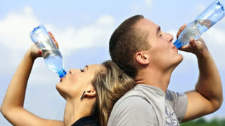 పంటి నొప్పితో ఇబ్బందిగా ఉందా..? వీటిని అస్సలు తినకండి.. నొప్పి ఇంకా ఎక్కువైతుంది..!